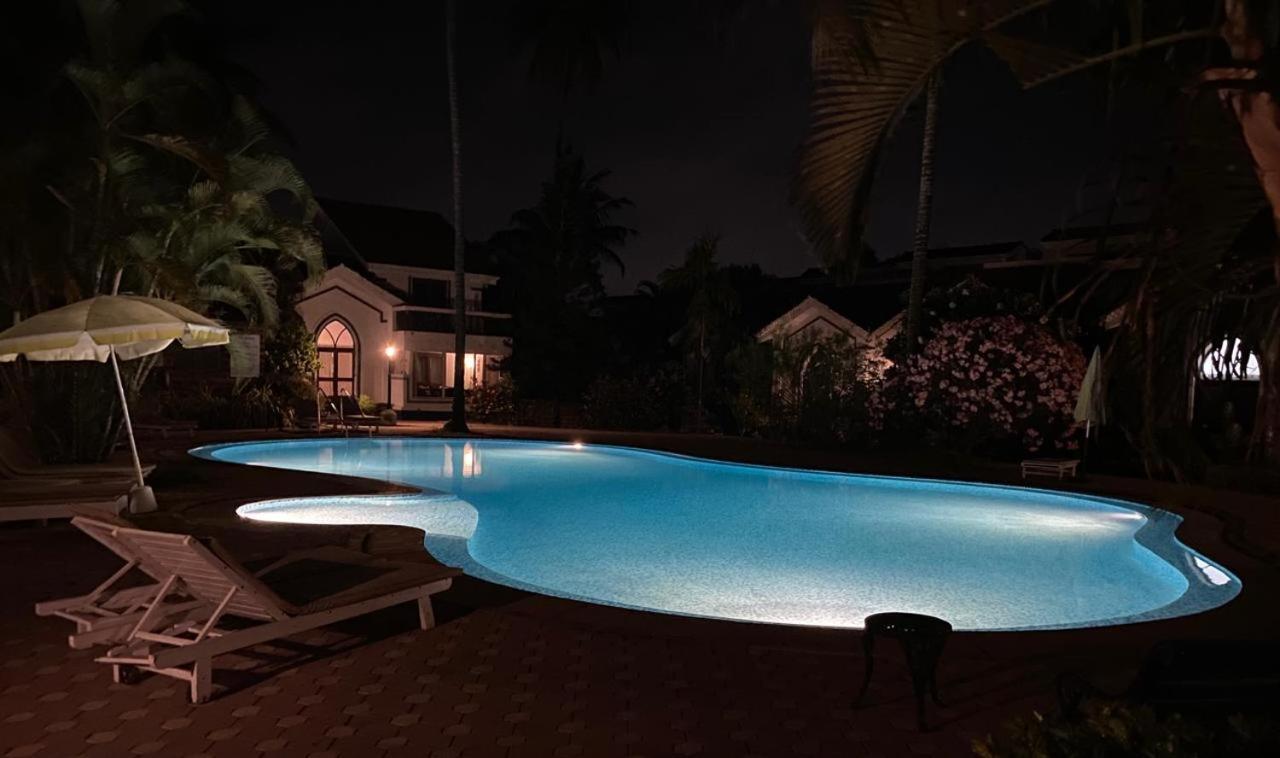 Villa Nostalgia - A Luxurious Villa In North Goa อาร์โปรา ภายนอก รูปภาพ